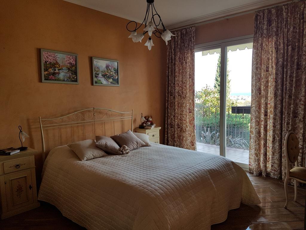 Villa Pineland Borghetto Santo Spirito Exterior foto